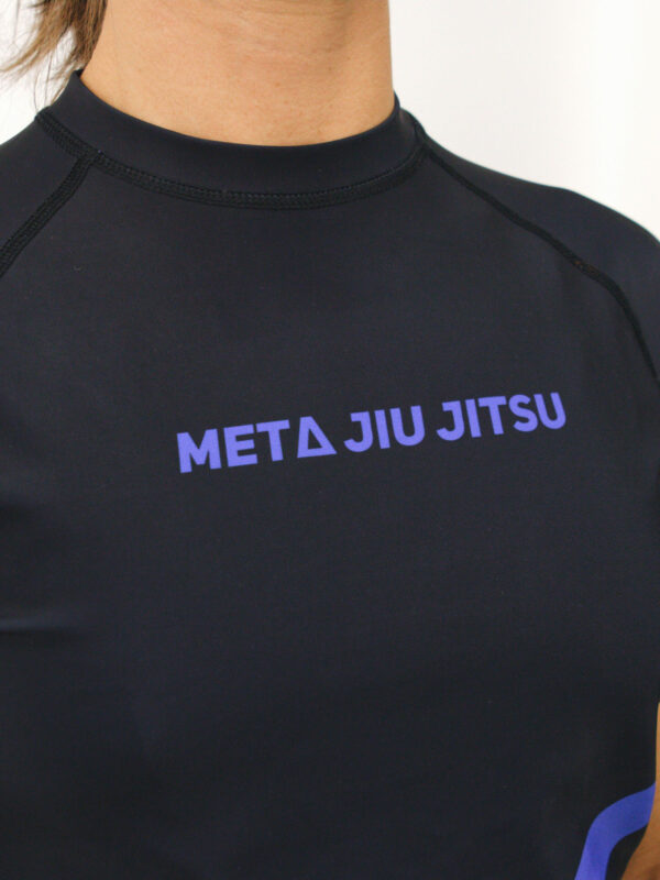 Rashguard Meta Jiu Jitsu x Lumina - Noir - Femme – Image 4